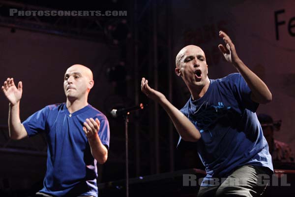 MOUSS ET HAKIM - 2005-08-20 - PARIS - Paris Plage (Pont de Sully) - 